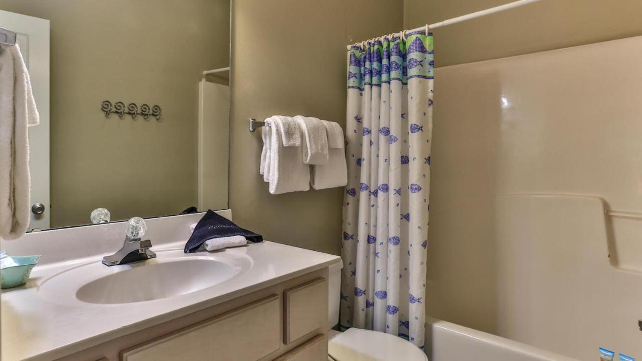 Biglows Bungalow - About A Quarter Mile To Private Neighborhood Beach Access, Pet Friendly, Community Pool デスティン エクステリア 写真