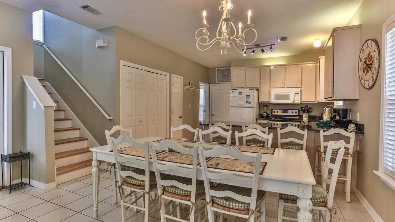 Biglows Bungalow - About A Quarter Mile To Private Neighborhood Beach Access, Pet Friendly, Community Pool デスティン エクステリア 写真